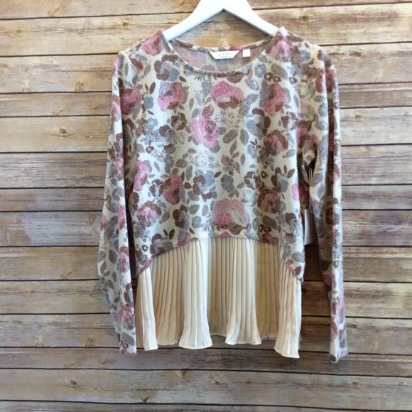 LC Lauren Conrad Sweaters - Lauren Conrad Floral Sweater Size M NWT